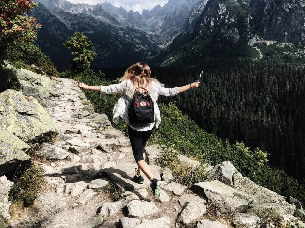 Solo adventure travel tips