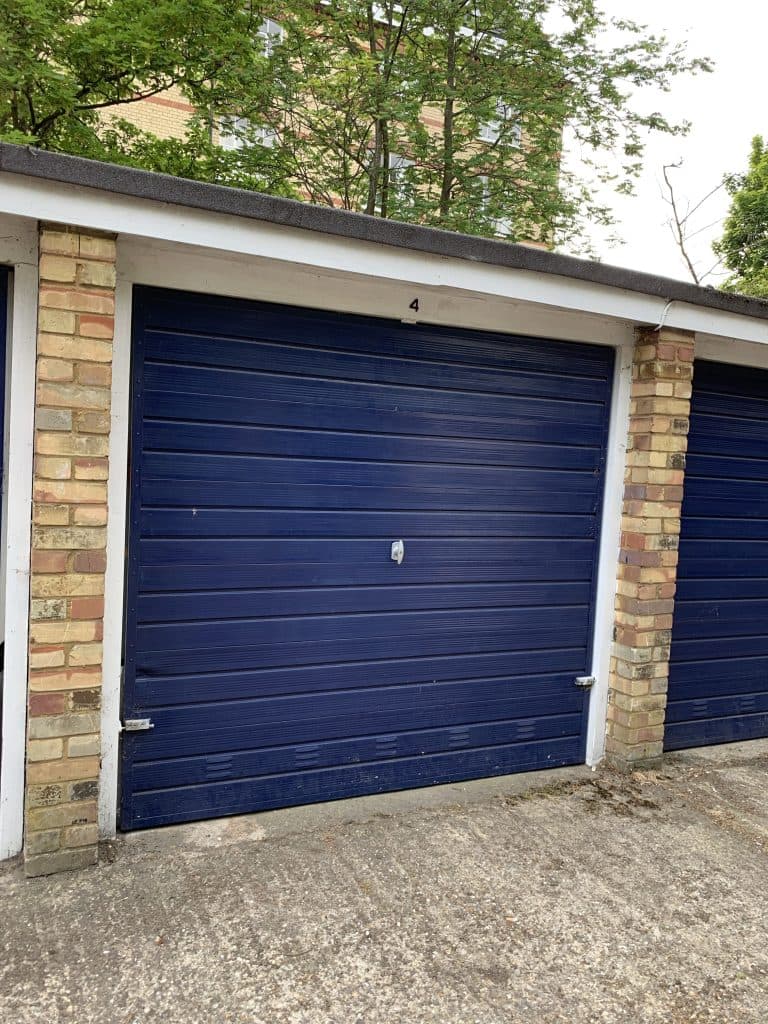 Rent out your garage Space in the UK